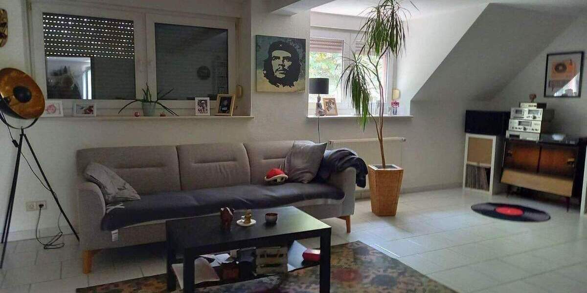 Mehrfamilienhaus, Wohnhaus Sankt Ingbert St. Ingbert - 7 Zimmer, 200 m&sup2;, 329.000&euro; | Angebot:26695209