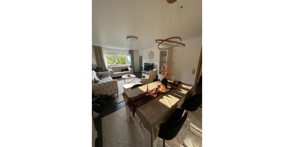Etagenwohnung Sankt Ingbert - 3 Zimmer, 105 m&sup2;, 1.100&euro; | Angebot:26638710