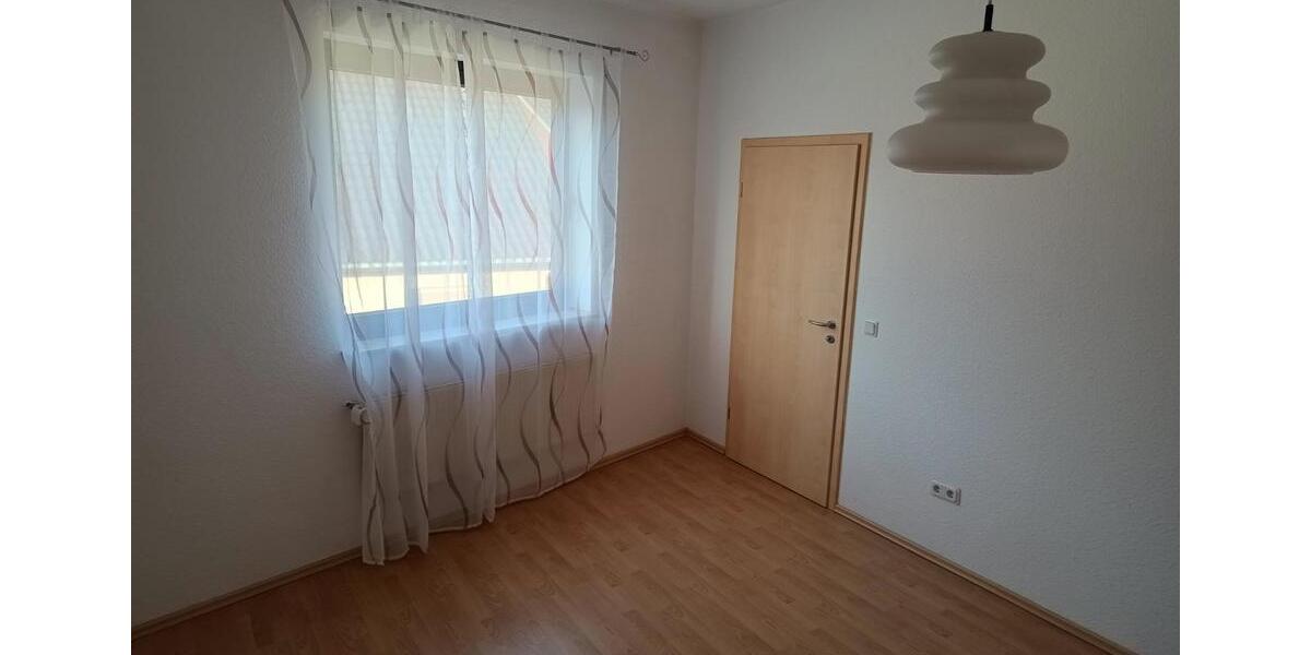 Etagenwohnung Schwalbach - 2.5 Zimmer, 63 m&sup2;, 500&euro; | Angebot:25549570