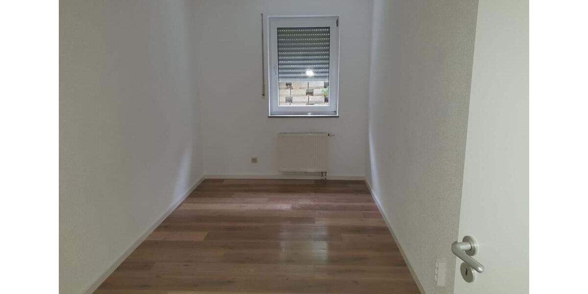 Erdgeschoßwohnung Sankt Ingbert - 3.5 Zimmer, 83 m&sup2;, 220.000&euro; | Angebot:25931677