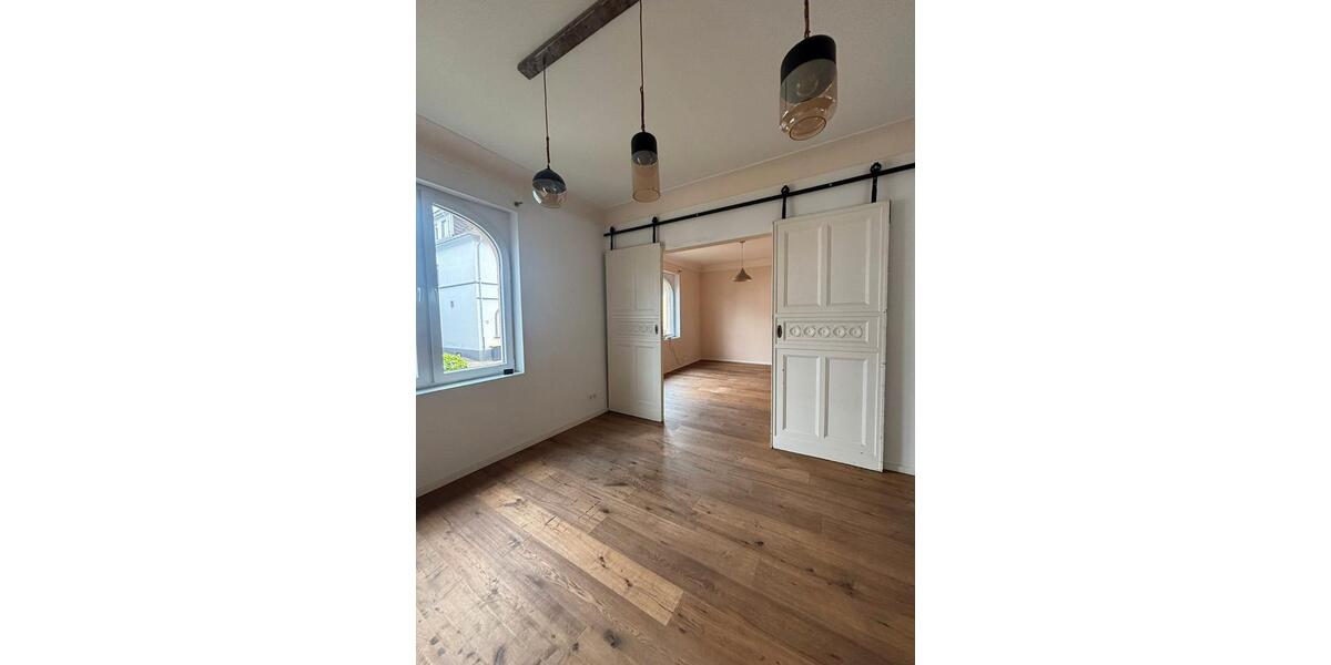 Einfamilienhaus Dillingen (Saar) - 9 Zimmer, 230 m&sup2;, 610.000&euro; | Angebot:26649842