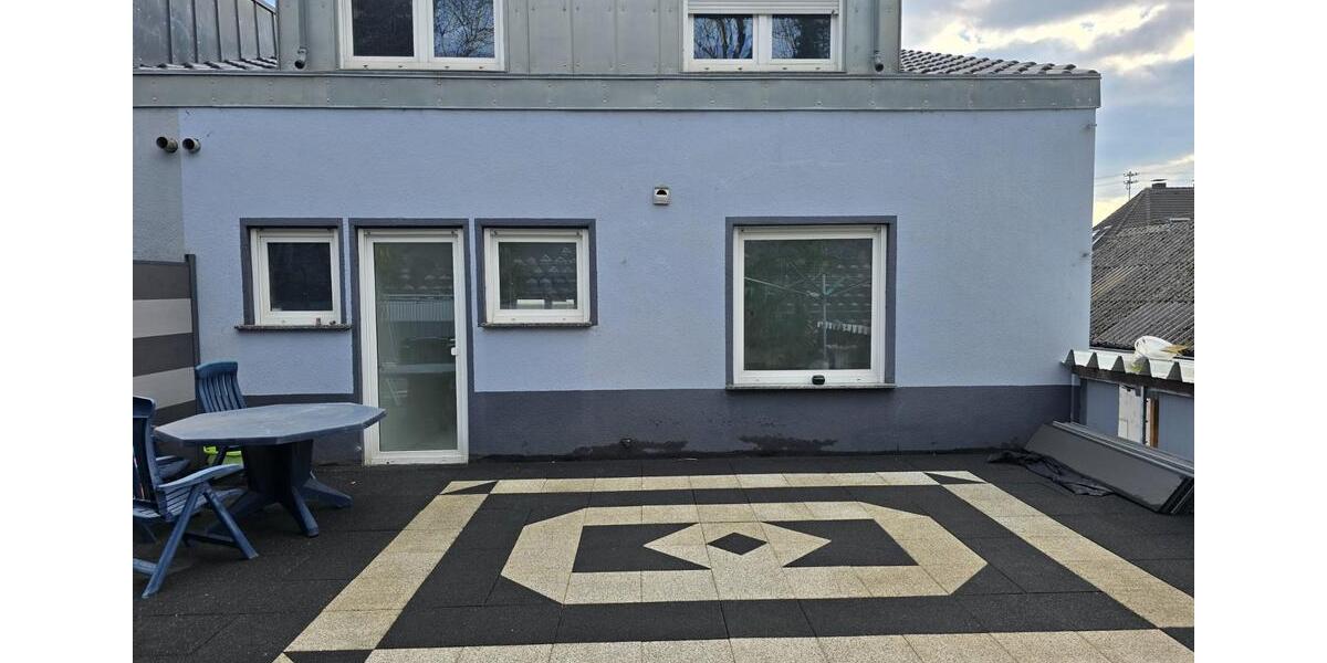 Etagenwohnung Saarbrücken Brebach-Fechingen - 5 Zimmer, 155 m&sup2;, 235.000&euro; | Angebot:24382014