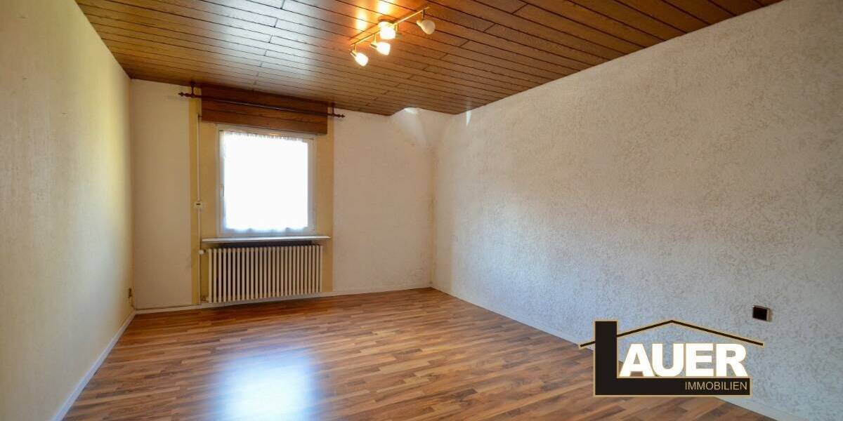 Einfamilienhaus Großrosseln - 6 Zimmer, 125 m&sup2;, 165.000&euro; | Angebot:25996184