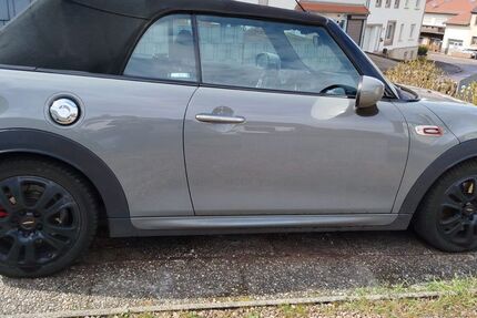 Mini John Cooper Works Cabrio 67.900 km 23.200 &euro; Völklingen 66333