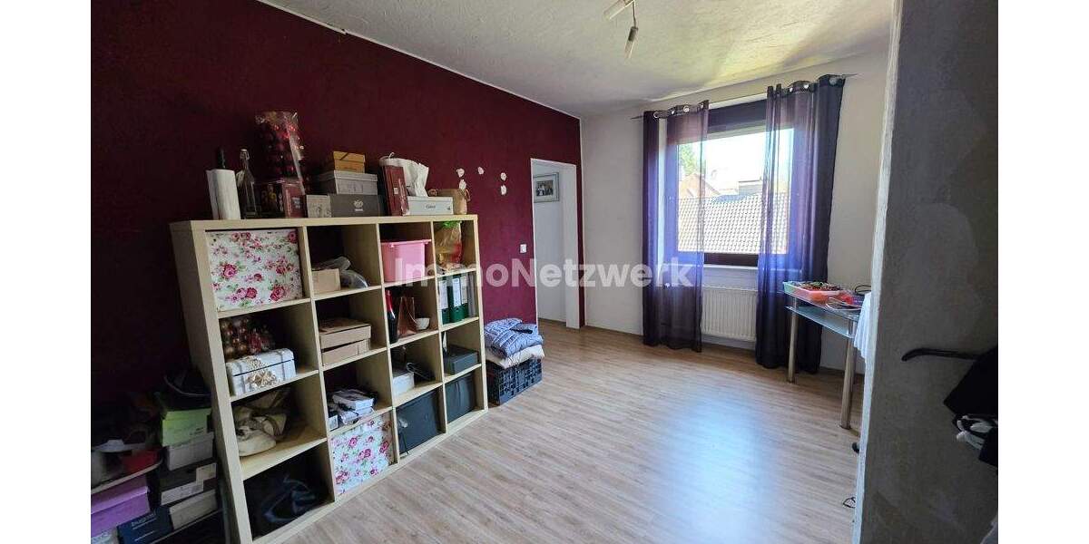Etagenwohnung Neunkirchen/Saar Innenstadt - 3 Zimmer, 99 m&sup2;, 158.000&euro; | Angebot:25753816