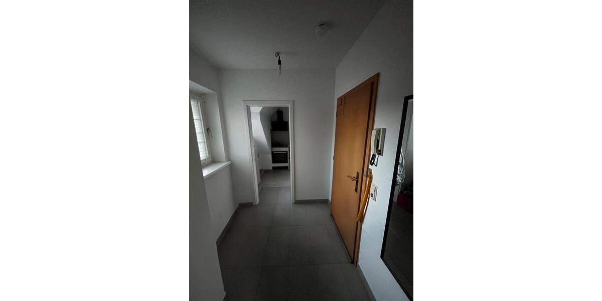 Dachgeschoßwohnung Sankt Ingbert - 3 Zimmer, 76 m&sup2;, 690&euro; | Angebot:25752349
