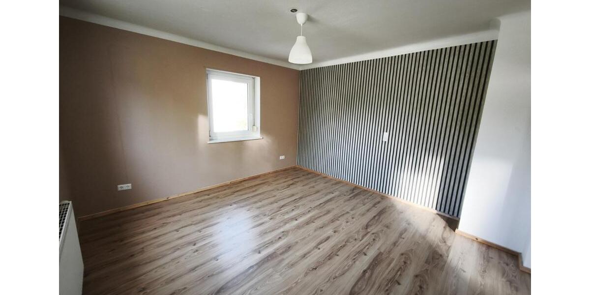 Doppelhaushälfte Bexbach - 5 Zimmer, 149 m&sup2;, 285.000&euro; | Angebot:26384819