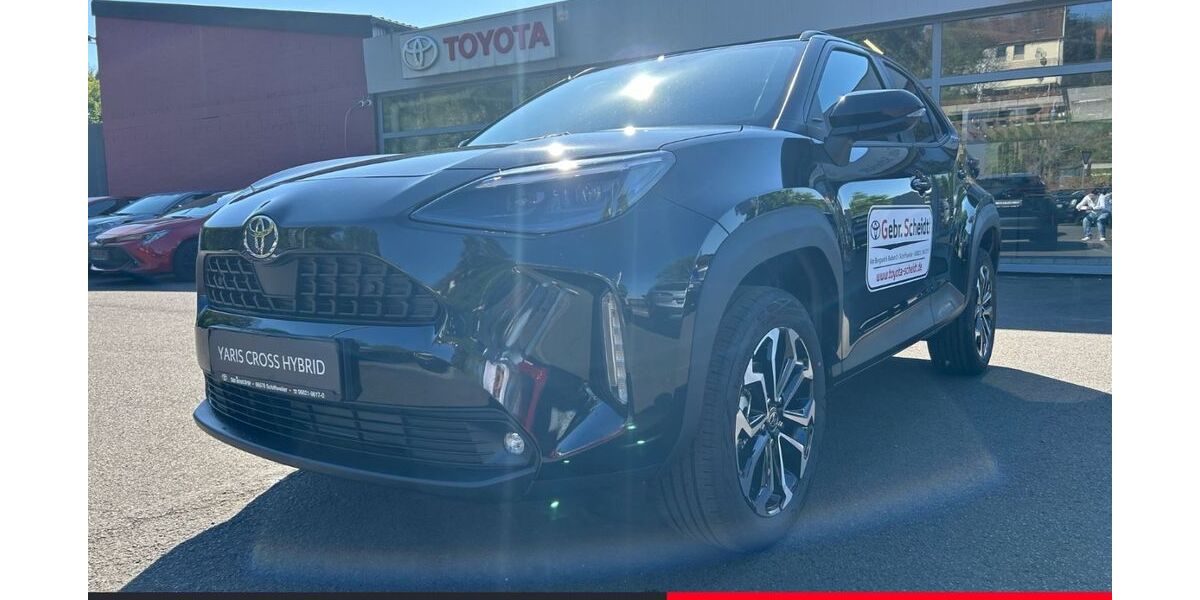 Toyota Yaris Cross 3.369 km 27.340 &euro; Schiffweiler 66578
