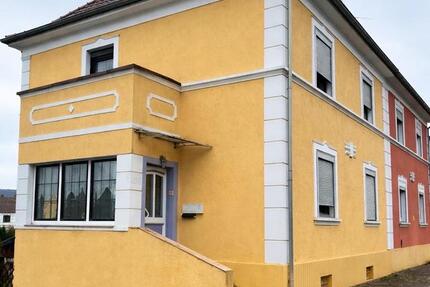 Haus Saarbrücken West - 7 Zimmer, 180 m&sup2;, 239.000&euro; | Angebot:25868762