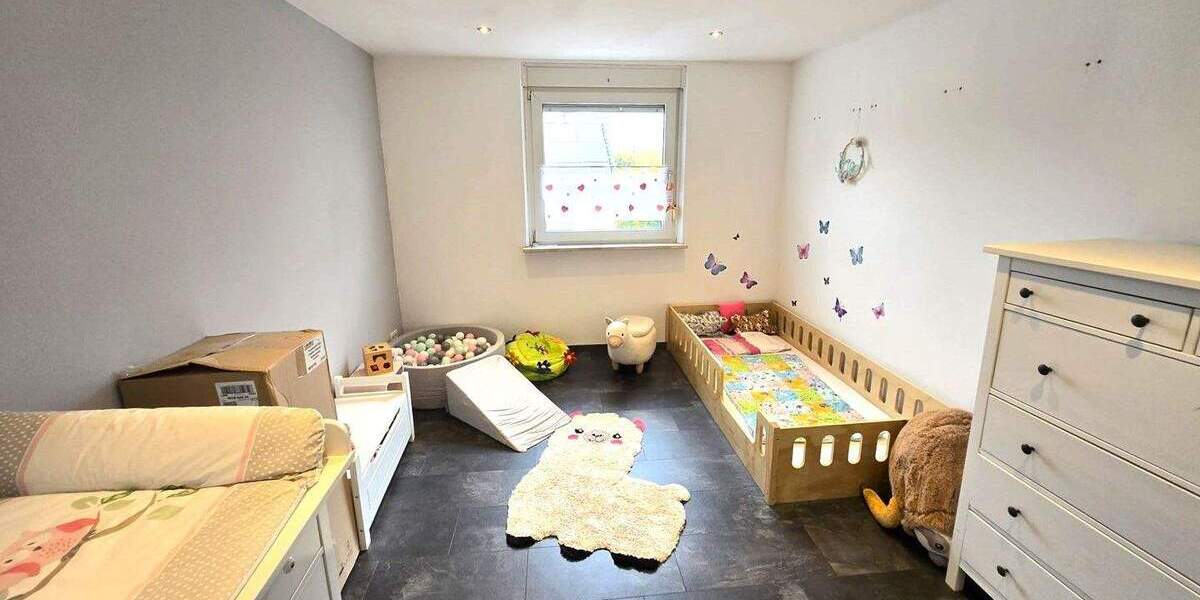 Reihenmittelhaus Saarbrücken Altenkessel - 5 Zimmer, 115 m&sup2;, 234.900&euro; | Angebot:25677420