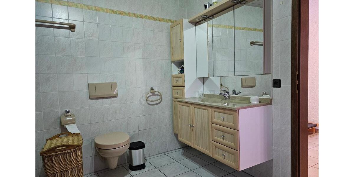 Reihenhaus Sankt Wendel - 10 Zimmer, 260 m&sup2;, 259.000&euro; | Angebot:26409338
