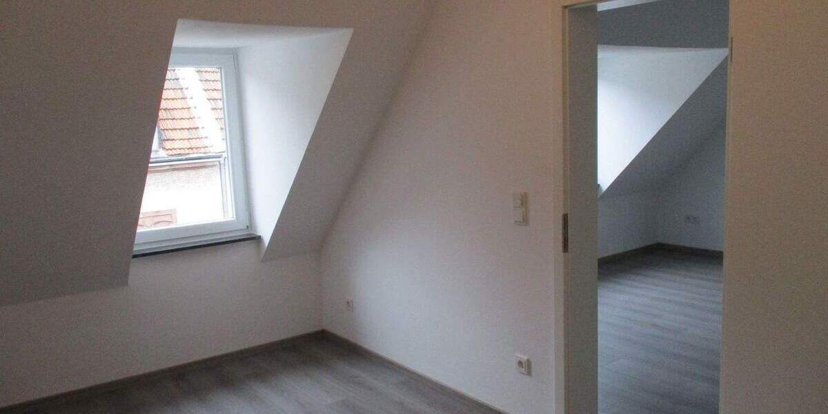 Etagenwohnung Saarbrücken Alt-Saarbrücken - 3 Zimmer, 80 m&sup2;, 685&euro; | Angebot:25699919