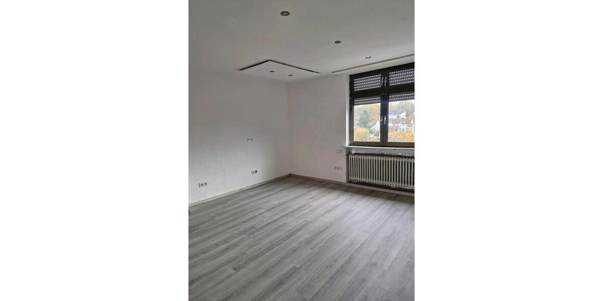 Etagenwohnung Riegelsberg - 3 Zimmer, 81 m&sup2;, 750&euro; | Angebot:26652033