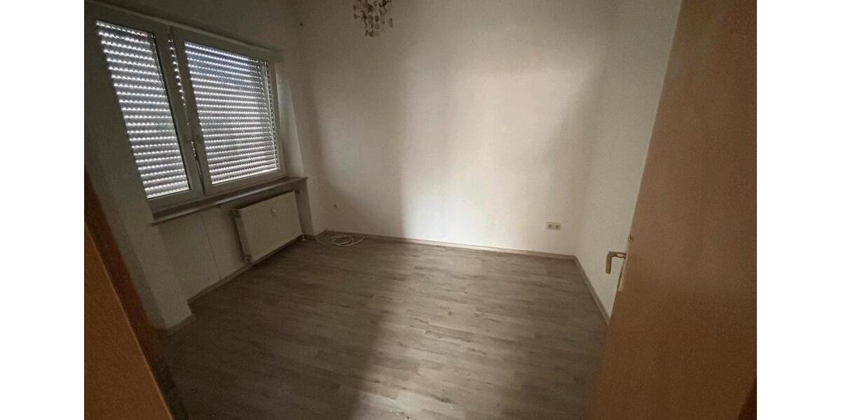 Erdgeschoßwohnung Bexbach - 4 Zimmer, 120 m&sup2;, 650&euro; | Angebot:25895213
