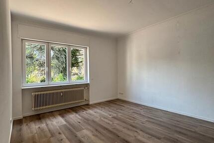 Wohnung Kirkel - 2 Zimmer, 90 m&sup2;, 690&euro; | Angebot:25987416