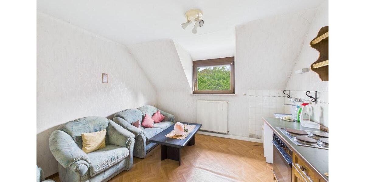 Dachgeschoßwohnung Neunkirchen Heinitz - 3 Zimmer, 70 m&sup2;, 580&euro; | Angebot:24805151