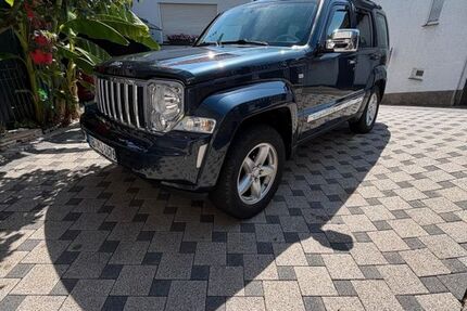 Jeep Cherokee 123.000 km 7.200 &euro; Quierschied 66287