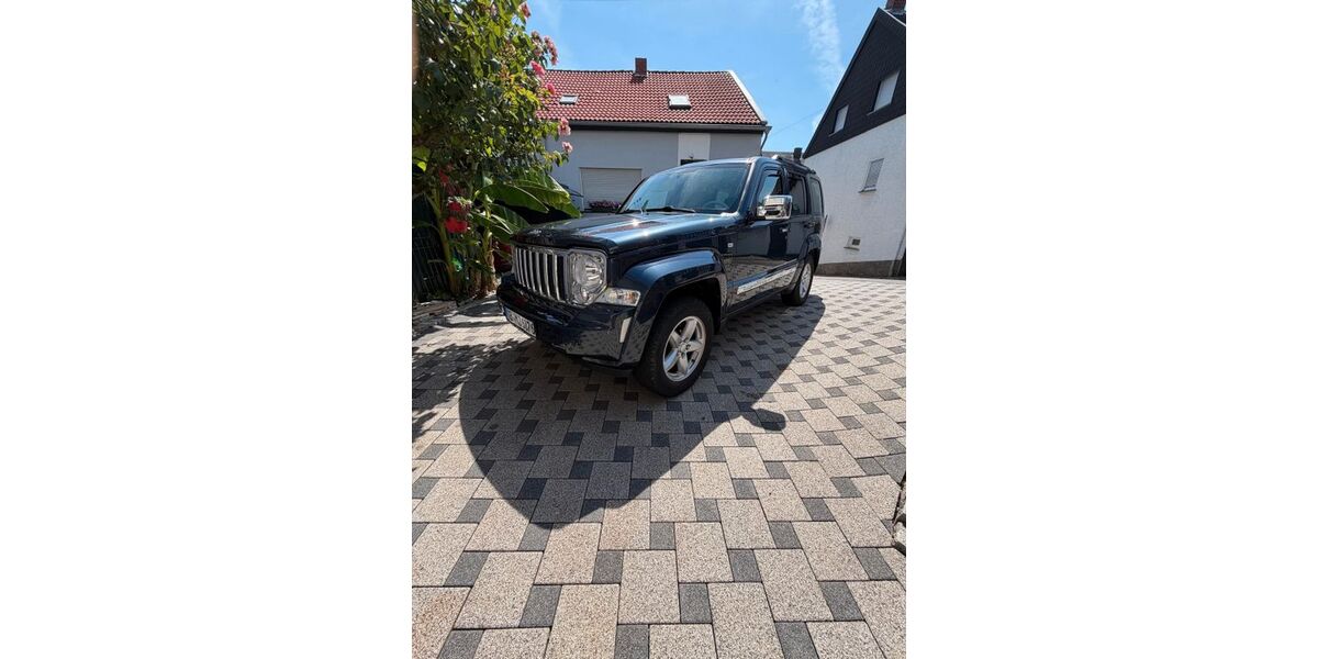 Jeep Cherokee 123.000 km 7.200 &euro; Quierschied 66287
