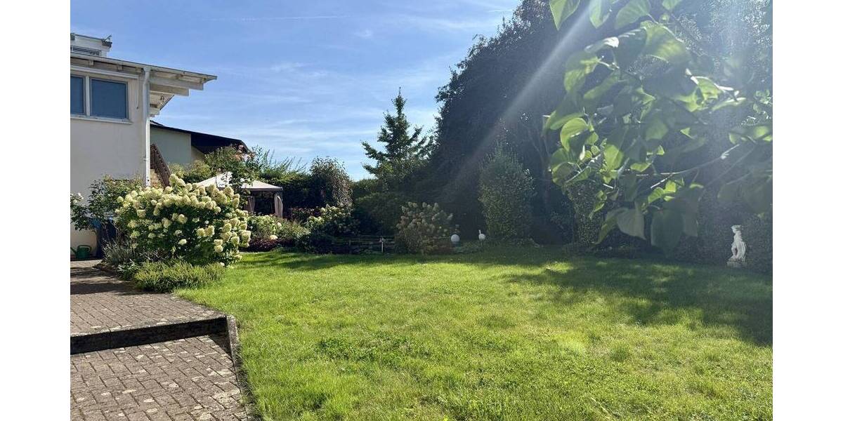 Einfamilienhaus Lebach Gresaubach - 8 Zimmer, 314 m&sup2;, 289.000&euro; | Angebot:25668696