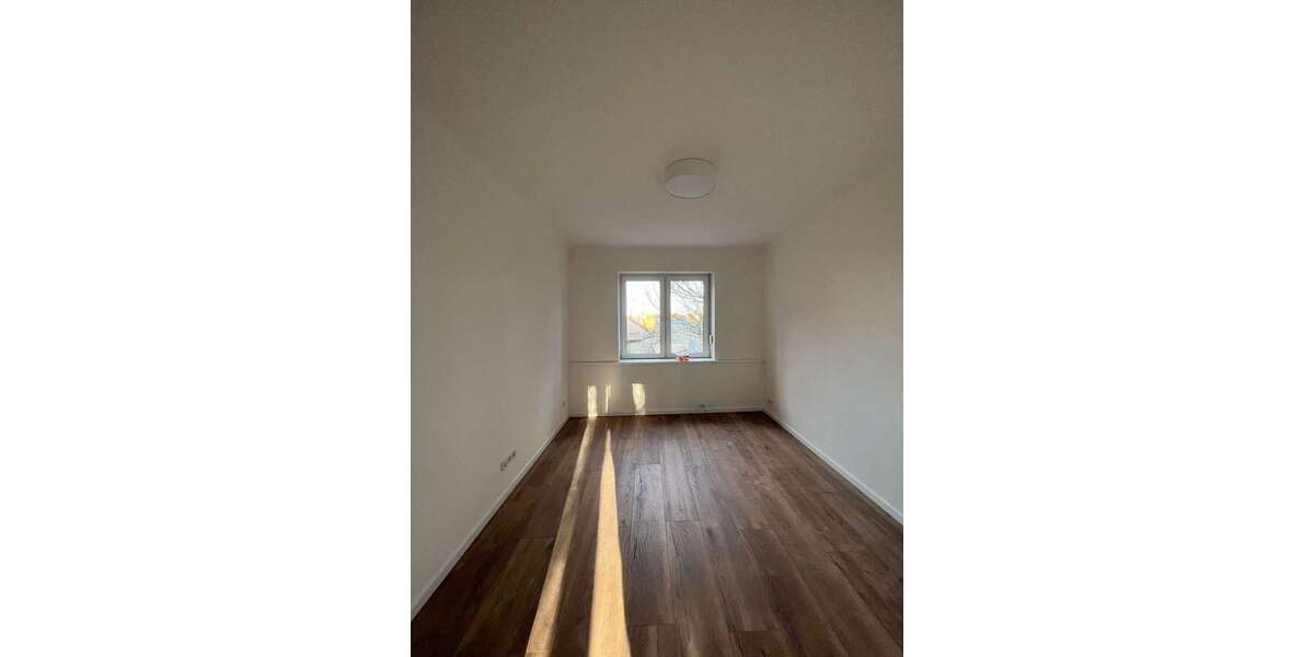 Moderne 4-Zimmer-Wohnung in Ensheim – saniert, hell und ab 01.08. verfügbar - Etagenwohnung Saarbrücken-Halberg Ensheim | Angebot:26986113