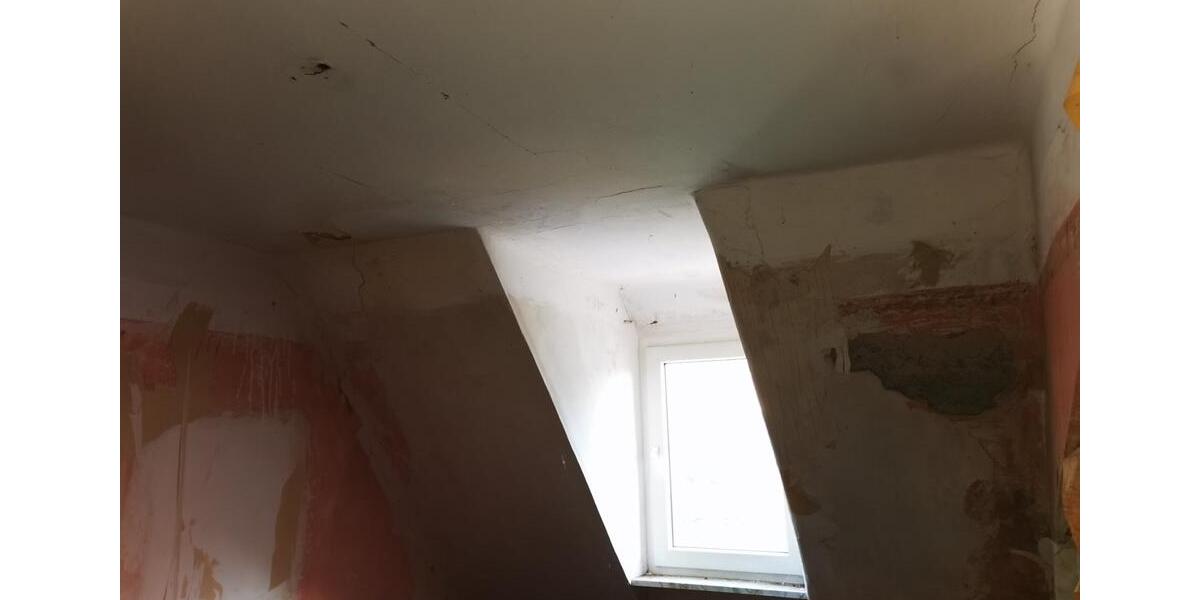 Bauernhaus, Landhaus Kirkel - 6 Zimmer, 121 m&sup2;, 175.000&euro; | Angebot:22952778