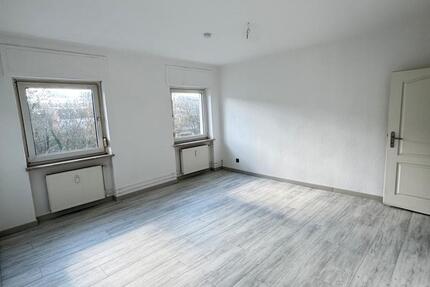 Wohnung Saarbrücken West - 2 Zimmer, 65 m&sup2;, 650&euro; | Angebot:25058145