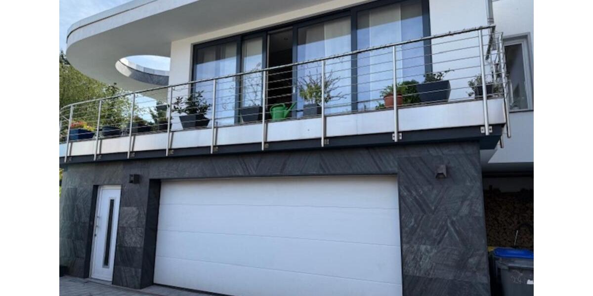 Doppelhaushälfte Saarbrücken West - 8 Zimmer, 276 m&sup2;, 620.000&euro; | Angebot:25255040