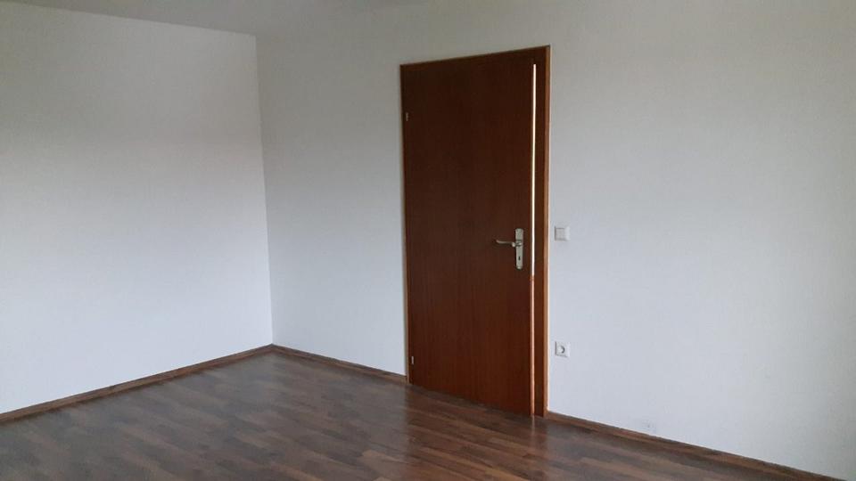 Etagenwohnung Rehlingen-Siersburg Siersburg - 3 Zimmer, 80 m&sup2;, 500&euro; | Angebot:25306178