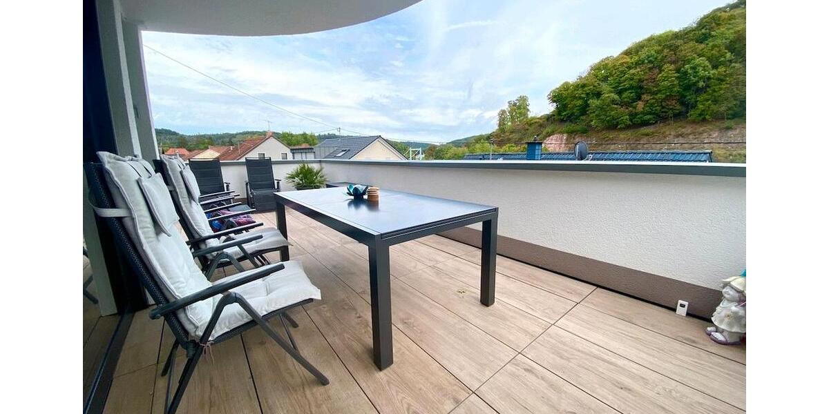 Terrassenwohnung Lebach - 5 Zimmer, 130 m&sup2;, 1.600&euro; | Angebot:25807375