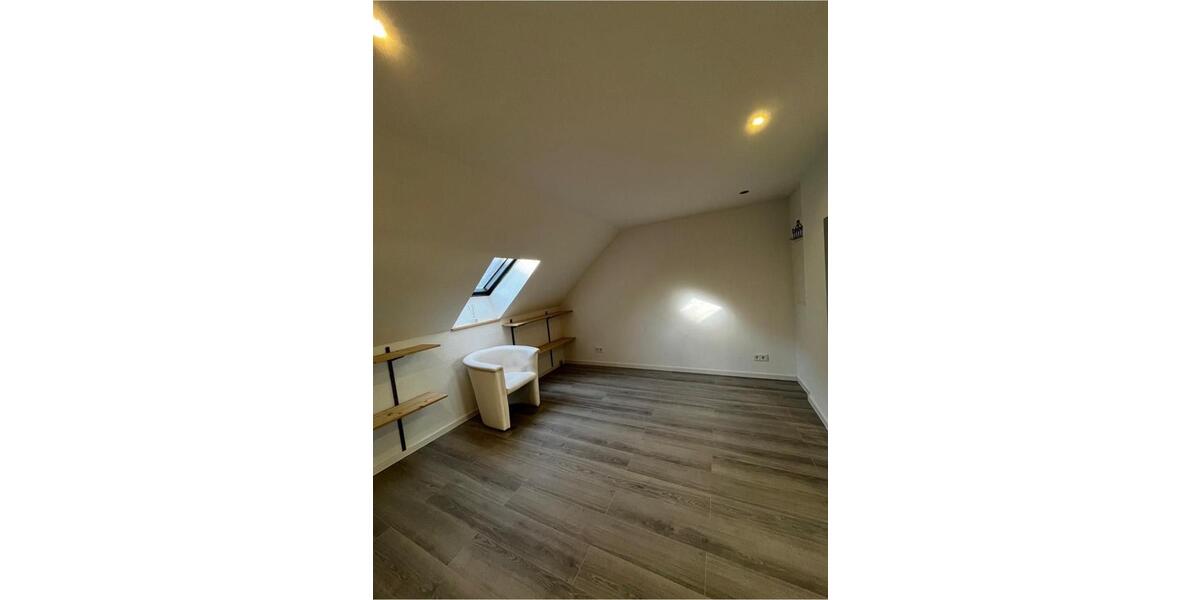 Reihenhaus Quierschied - 6 Zimmer, 140 m&sup2;, 165.000&euro; | Angebot:25253747