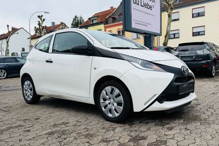 Toyota Aygo (X) 195.000 km 4.100 &euro; Saarbrücken 66115