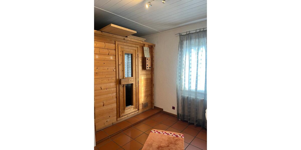 Villa Schwalbach - 12 Zimmer, 390 m&sup2;, 550.000&euro; | Angebot:26579085