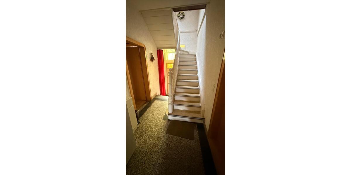 Einfamilienhaus Blieskastel - 6 Zimmer, 145 m&sup2;, 119.000&euro; | Angebot:26599572