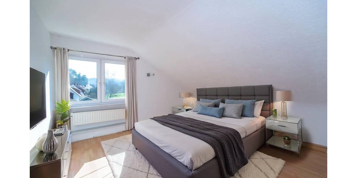 Mehrfamilienhaus, Wohnhaus Saarbrücken / Brebach-Fechingen Brebach-Fechingen - 9 Zimmer, 250 m&sup2;, 415.000&euro; | Angebot:25957973