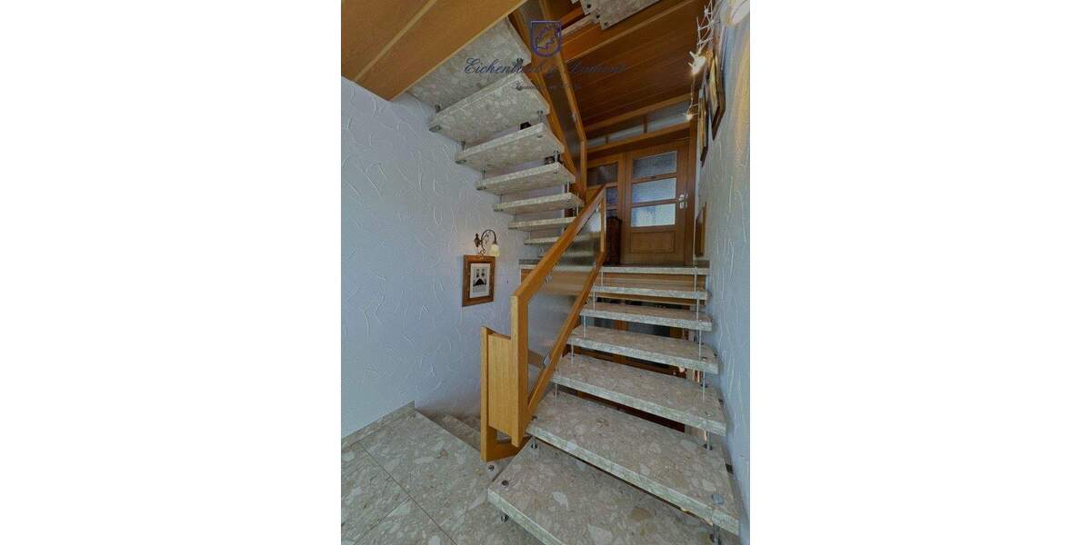 Mehrfamilienhaus, Wohnhaus Schwalbach - 8 Zimmer, 217 m&sup2;, 490.000&euro; | Angebot:25779317