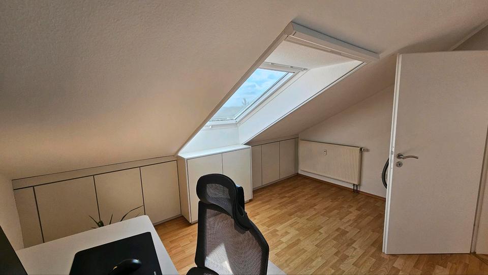 Dachgeschoßwohnung Püttlingen - 3 Zimmer, 101 m&sup2;, 850&euro; | Angebot:25828083