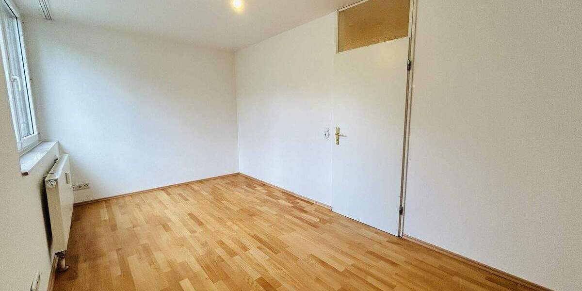 Etagenwohnung Homburg Erbach - 3 Zimmer, 85 m&sup2;, 149.000&euro; | Angebot:25779523