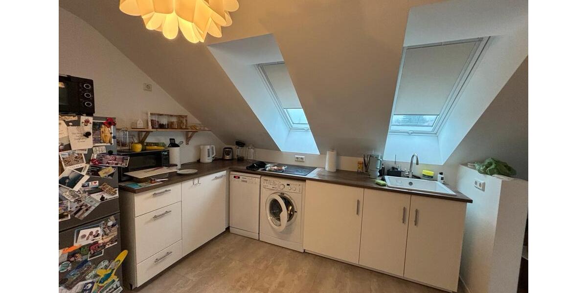 Dachgeschoßwohnung Saarbrücken Eschberg - 2 Zimmer, 60 m&sup2;, 890&euro; | Angebot:25888024