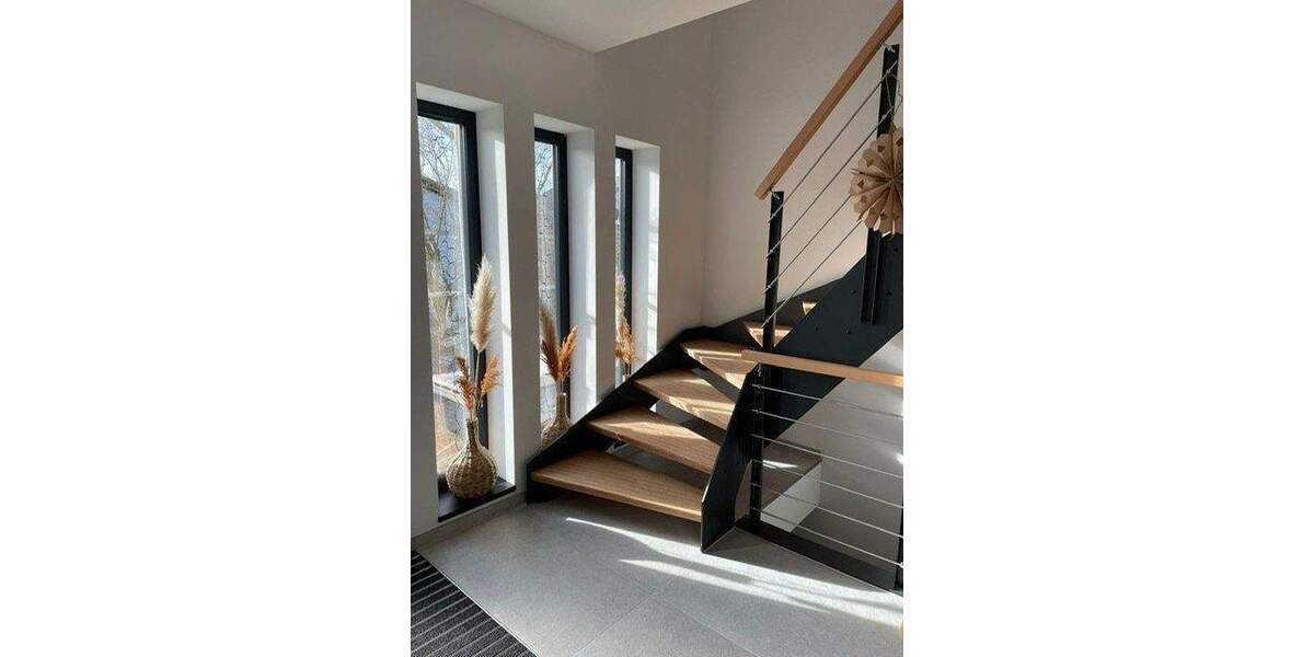 Einfamilienhaus Großrosseln - 9 Zimmer, 342 m&sup2;, 699.000&euro; | Angebot:25797882