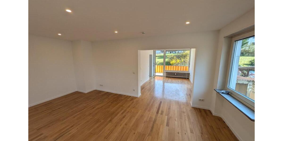 Etagenwohnung Völklingen - 2.5 Zimmer, 80 m&sup2;, 790&euro; | Angebot:25883545