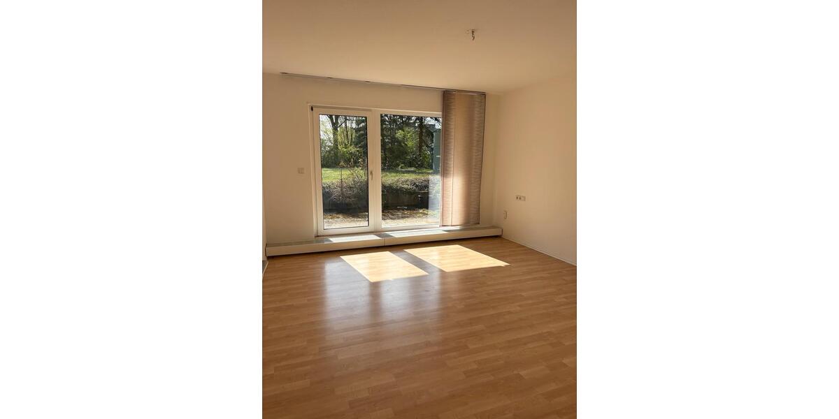 Etagenwohnung Saarbrücken - 2 Zimmer, 70 m&sup2;, 850&euro; | Angebot:26007926