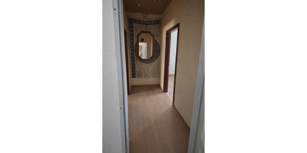 Etagenwohnung Saarbrücken West - 3 Zimmer, 70 m&sup2;, 490&euro; | Angebot:25368866