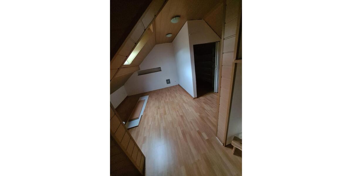 Doppelhaushälfte Illingen - 6 Zimmer, 140 m&sup2;, 225.000&euro; | Angebot:25146186