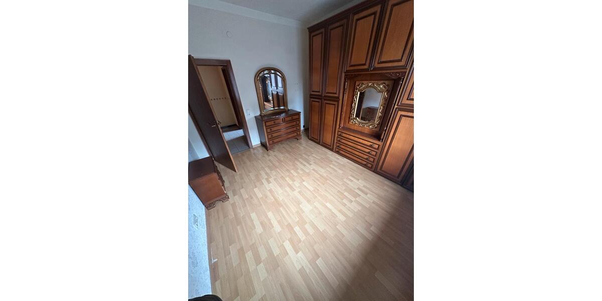 Reihenhaus Völklingen - 6 Zimmer, 150 m&sup2;, 249.000&euro; | Angebot:25390859