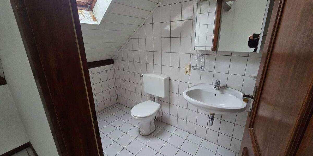 Einfamilienhaus Tholey Hasborn-Dautweiler - 8 Zimmer, 180 m&sup2;, 165.000&euro; | Angebot:25739283