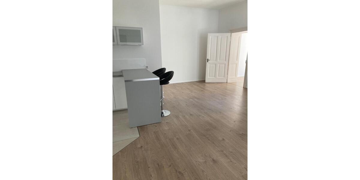 Erdgeschoßwohnung Saarbrücken - 2 Zimmer, 70 m&sup2;, 730&euro; | Angebot:25960921