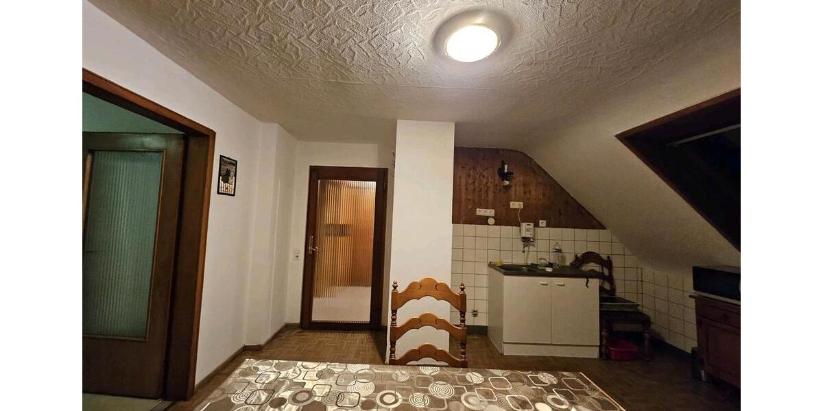Dachgeschoßwohnung Neunkirchen - 3 Zimmer, 60 m&sup2;, 65.000&euro; | Angebot:27272808