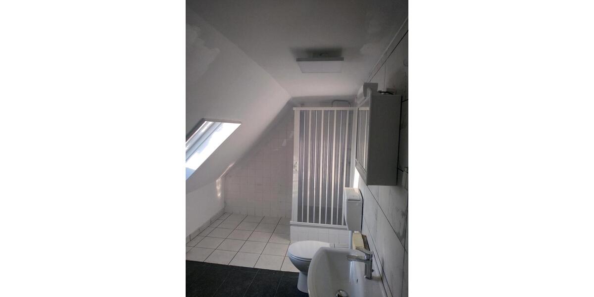 Dachgeschoßwohnung Riegelsberg - 3 Zimmer, 75 m&sup2;, 550&euro; | Angebot:26588208