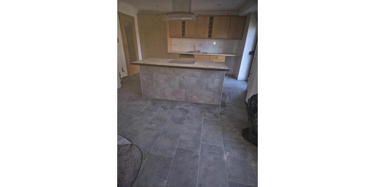 Doppelhaushälfte Illingen - 7 Zimmer, 260 m&sup2;, 320.000&euro; | Angebot:24786582