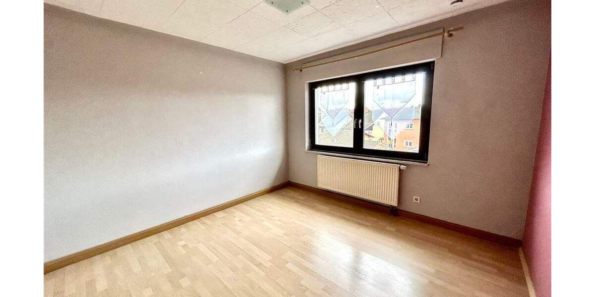Etagenwohnung Illingen Illingen - 3 Zimmer, 85 m&sup2;, 550&euro; | Angebot:25880093